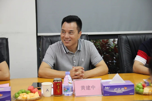 �����еڶ�ְҵ����ѧУ��У���ƽ���